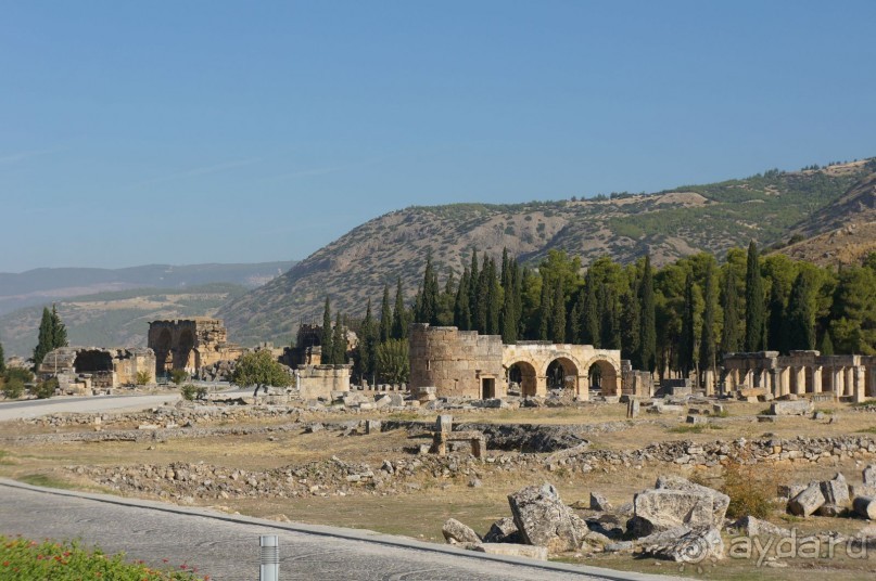 Древний   город  -  сосед   Паммукале...
