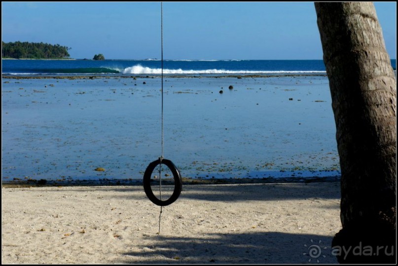 Остров   Ниас.  Пляж  Сорак. Для  любителей  серфинга.