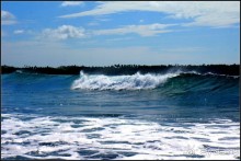 Остров   Ниас.  Пляж  Сорак. Для  любителей  серфинга.