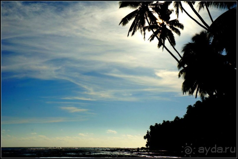 Остров   Ниас.  Пляж  Сорак. Для  любителей  серфинга.