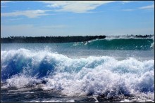 Остров   Ниас.  Пляж  Сорак. Для  любителей  серфинга.