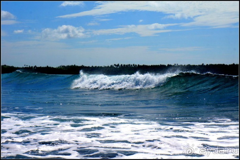Остров   Ниас.  Пляж  Сорак. Для  любителей  серфинга.
