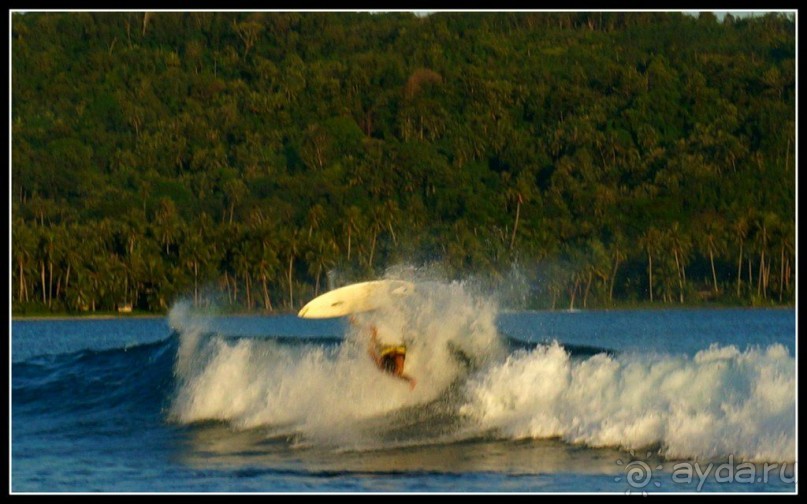 Остров   Ниас.  Пляж  Сорак. Для  любителей  серфинга.