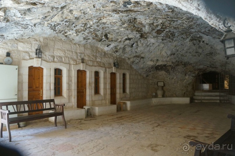 Гора Каранталь.  Монастырь Искушения.