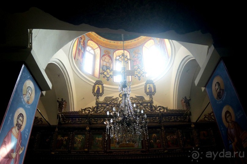 Гора Каранталь.  Монастырь Искушения.