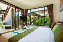 Альбом отзыва "Лагерь на Бали"