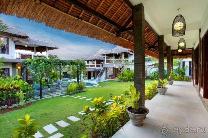 Альбом отзыва "Лагерь на Бали"