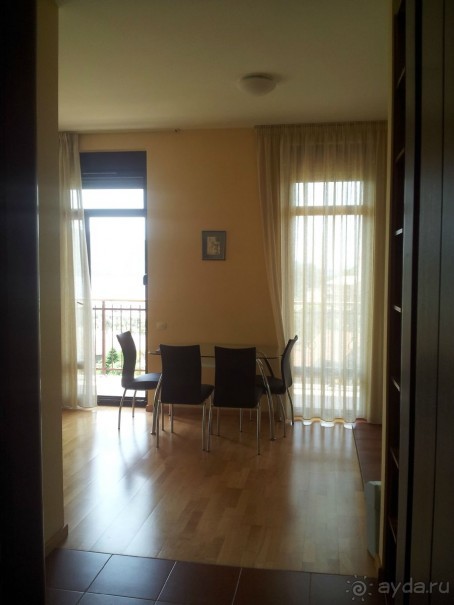 Уютная современная квартира с видом на море