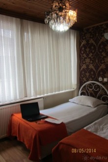 Отель с хорошим расположением, но только для ночлега.