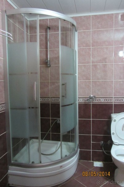 Отель с хорошим расположением, но только для ночлега.