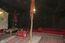 Красивая церковь с интересным подземным музеем