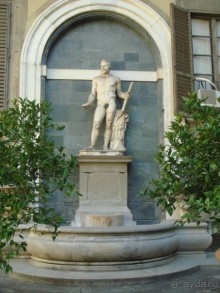 Palazzo Medici Riccardi - достойно посещения.