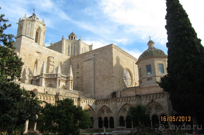 Catedral de Santa María - самый большой собор Каталонии! 
