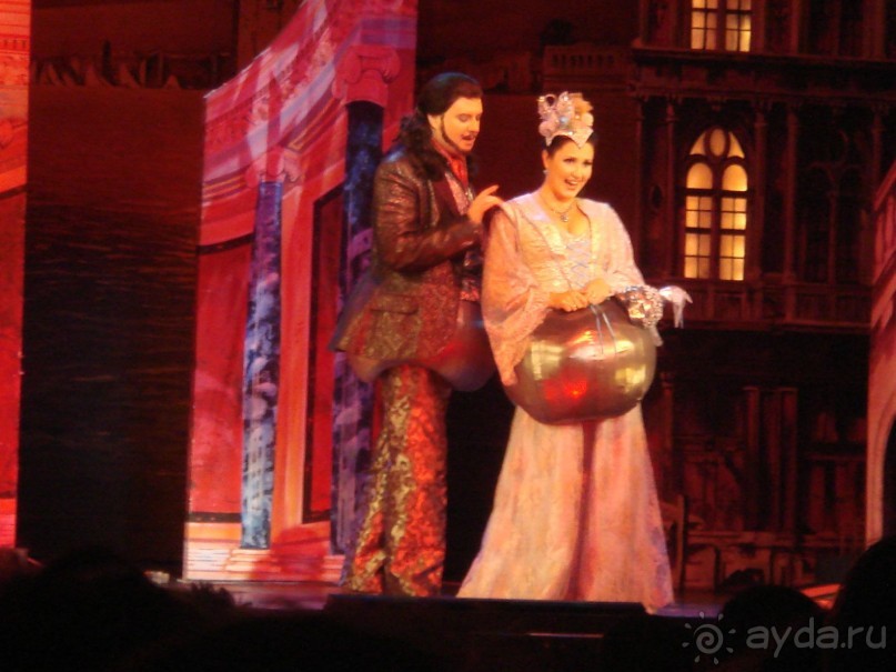 Красотки, красотки, красотки кабаре! 