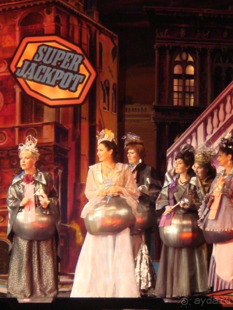 Красотки, красотки, красотки кабаре! 