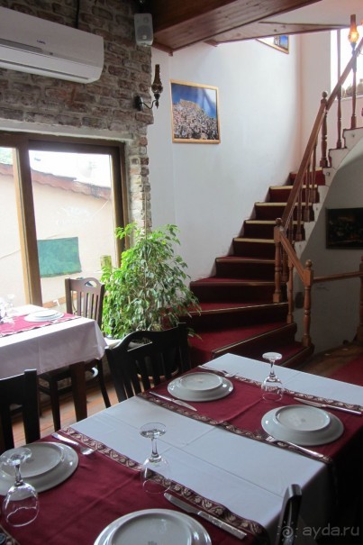 Хороший ориентальный ресторан.