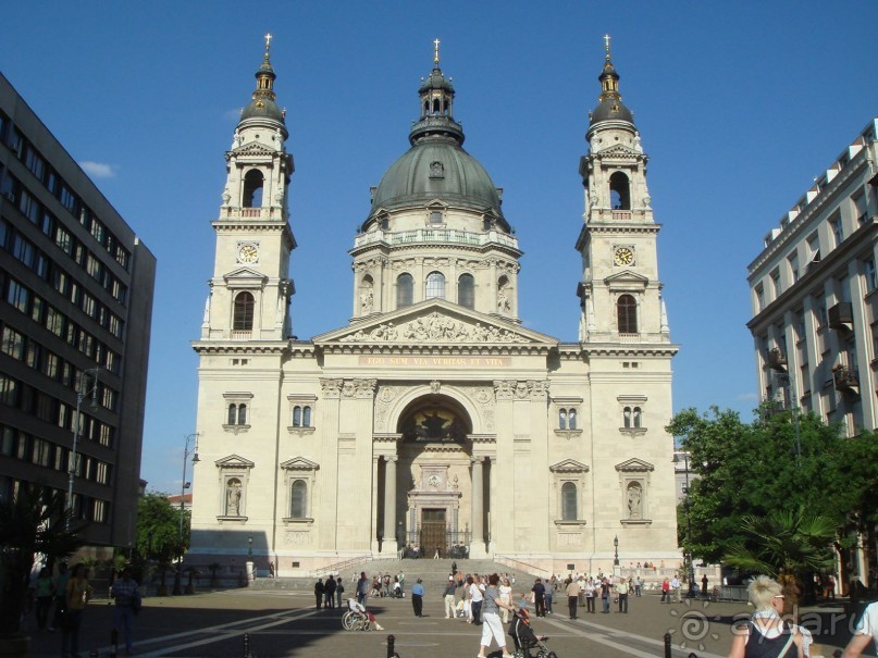 Самое высокое строение Будапешта.