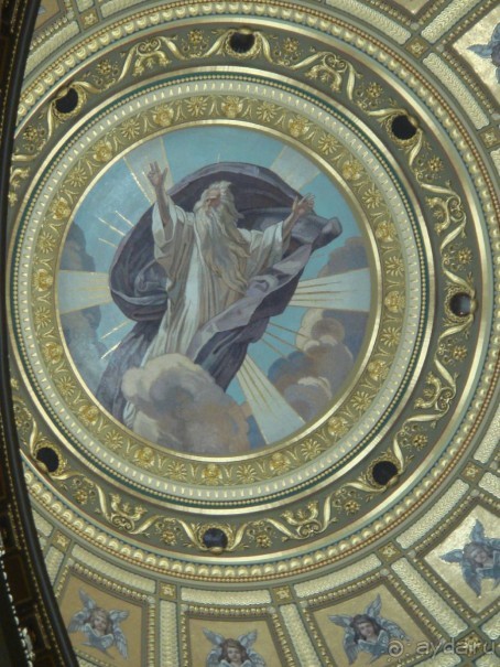 Самое высокое строение Будапешта.