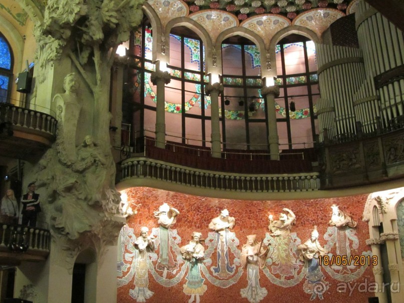 Дворец каталонской музыки.