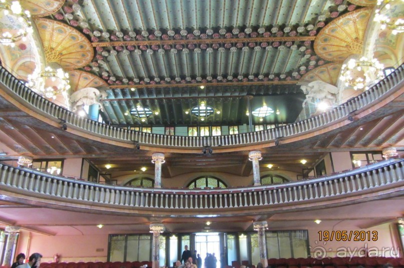 Дворец каталонской музыки.