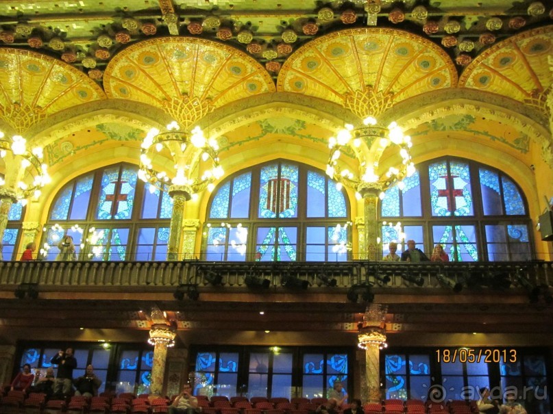 Дворец каталонской музыки.