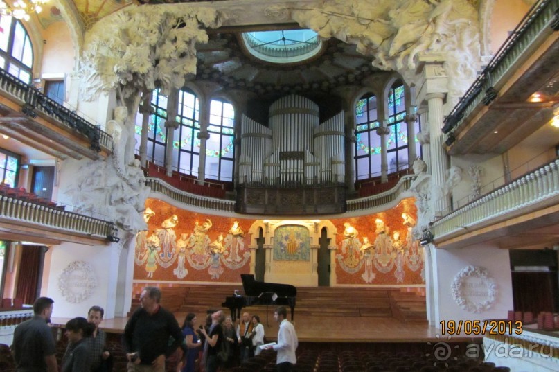 Дворец каталонской музыки.