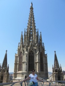 Catedral de la Santa Cruz y Santa Eulalia - главный собор Барселоны.