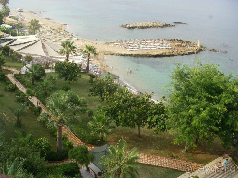 Территория отеля и пляж