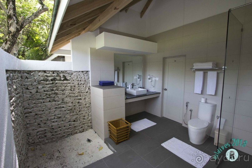 Elladhoo by Cinnamon 4*