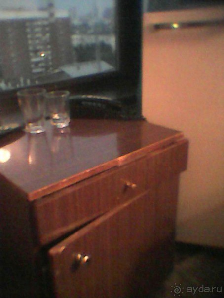 Ужасная гостиница в центре города. Положительные отзывы пишут сами сотрудники!