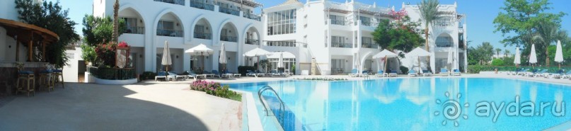 отличный риф, море безволны, много рыбы, де