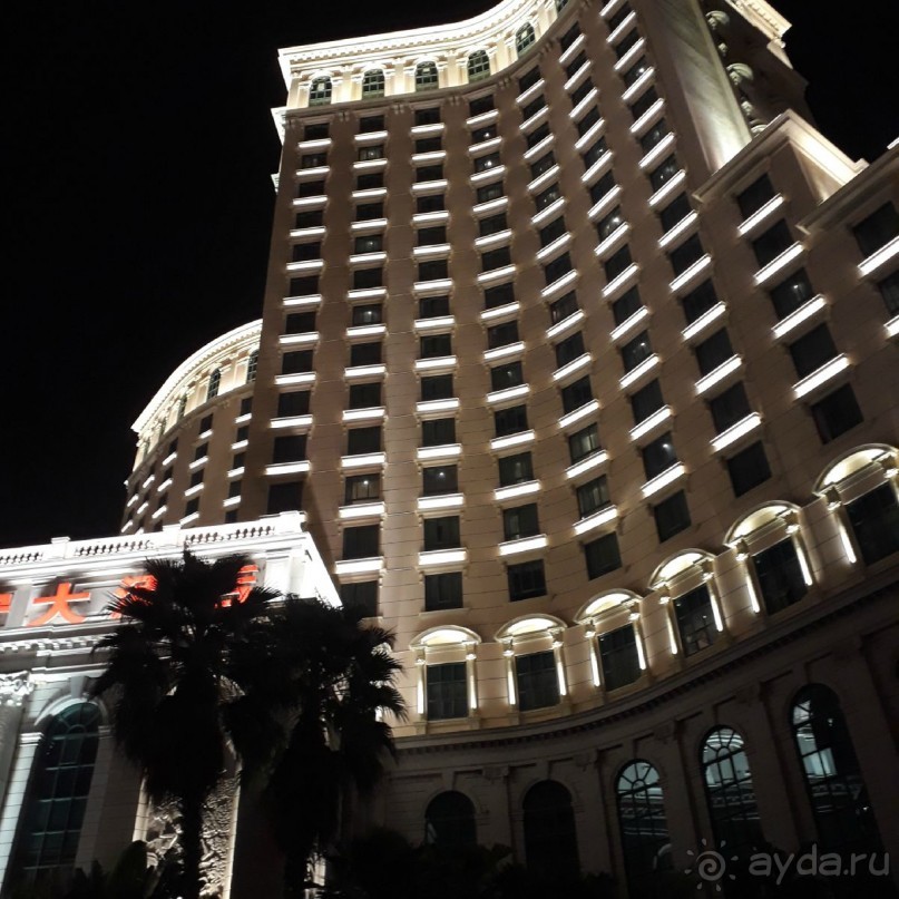 Роскошный отель с шикарным номером на двоих!