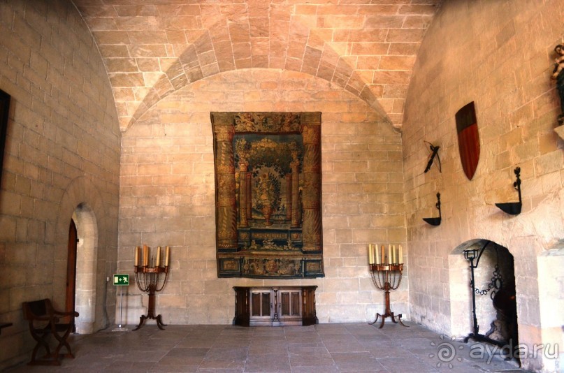 Во дворце Алмудаина. Вообще внутри нельзя фотографировать, но это говорили по английски, а английского я не знаю