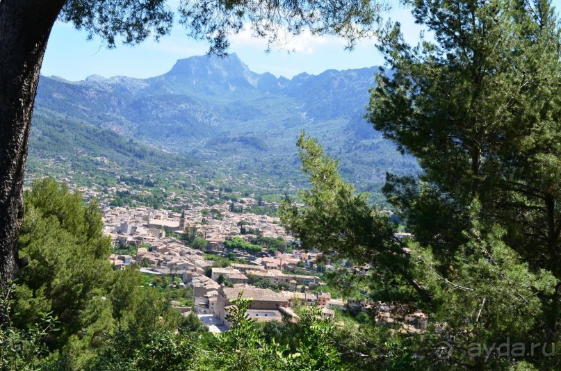 городок Сольер (вид из поезда). Маленькая Франция:)..