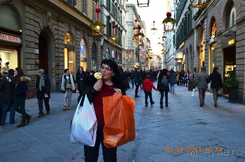 Флоренция. За весь день получилось съесть только мороженку))