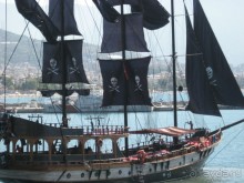 Альбом отзыва "Экскурсия на пиратской яхте "Викинг""