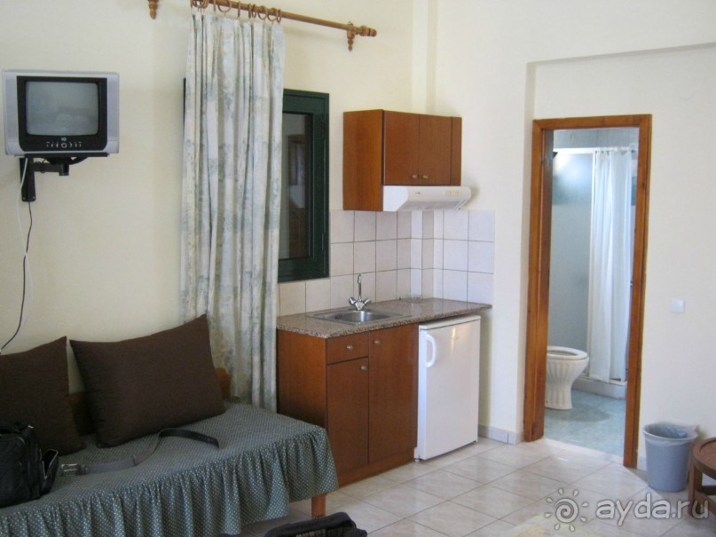 Твердая четверка - отель портит только наличие соотечественников, орущих по ночам яблоки на снегу