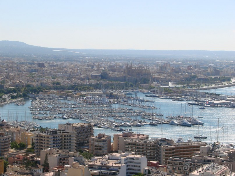 Отель простой без каких либо изысков.Как говорится-только переночевать,не более того.