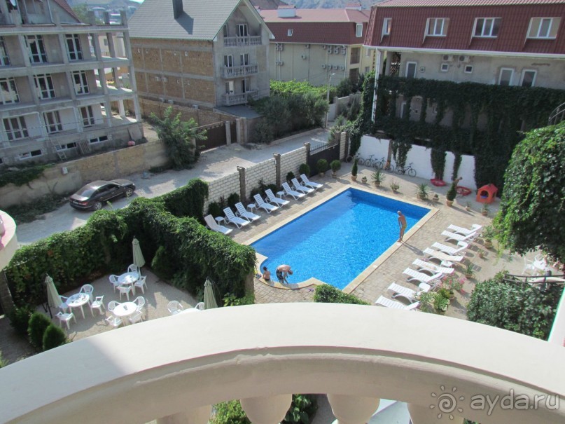 Вид из номера. 3-й этаж.