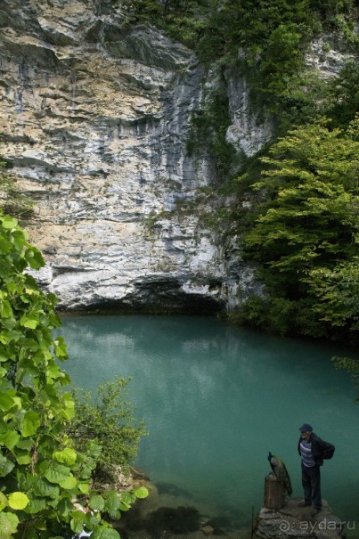 В Абхазию можно, только осторожно
