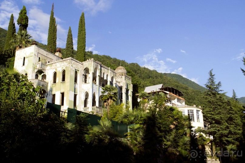 В Абхазию можно, только осторожно