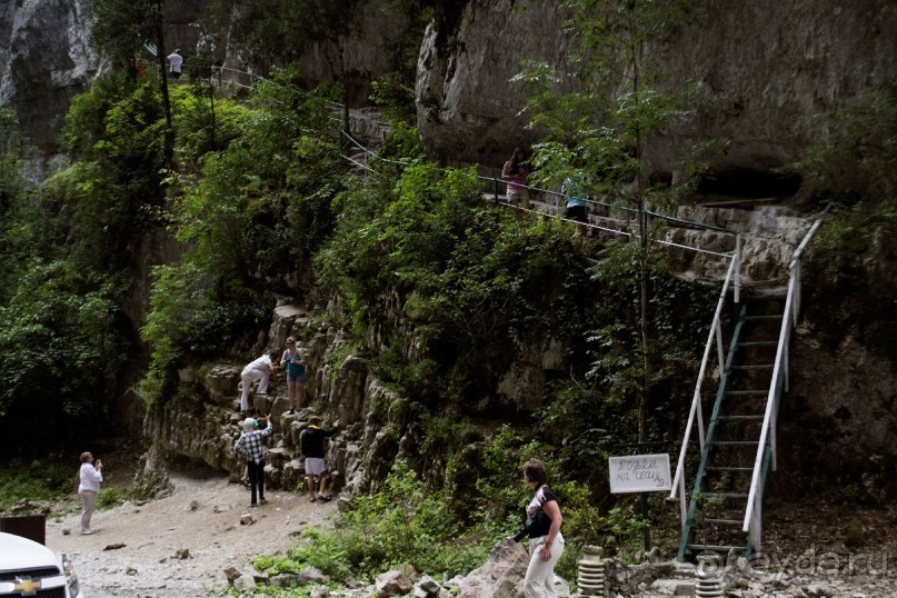 В Абхазию можно, только осторожно