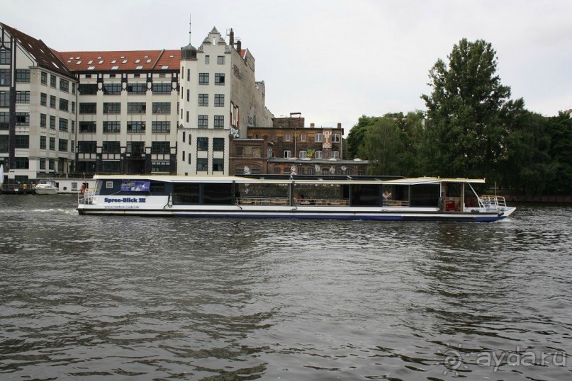 Альбом отзыва "10 замечательных часов в Берлине."