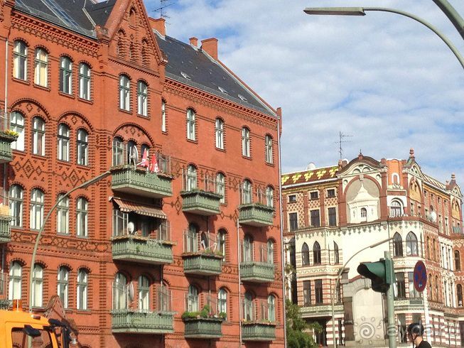 Альбом отзыва "10 замечательных часов в Берлине."