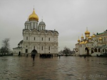 Здесь как было, так и ныне – сердце всей Руси святой, Здесь стоят ее святыни за кремлевскою стеной!