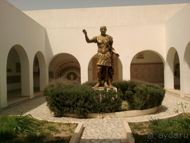 Самостоятельно в Эль-Джем