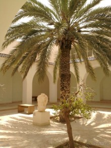 Самостоятельно в Эль-Джем