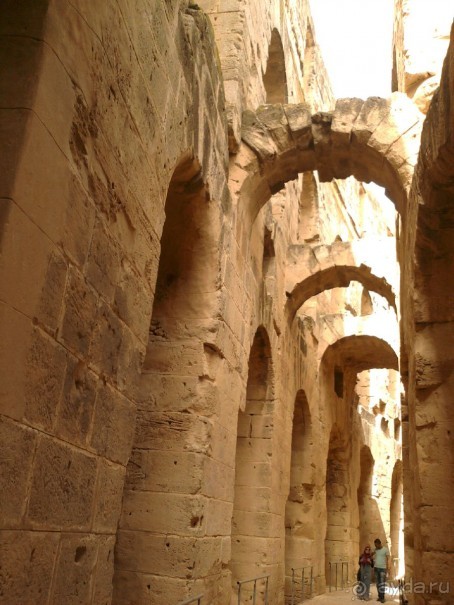 Самостоятельно в Эль-Джем