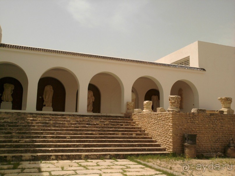 Самостоятельно в Эль-Джем