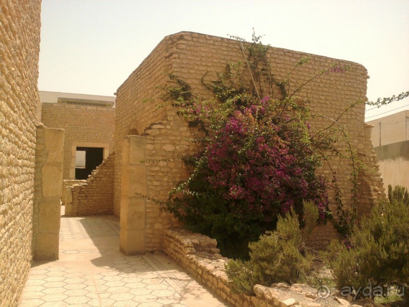 Самостоятельно в Эль-Джем